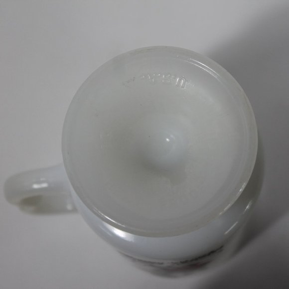 Mickey Mouse Milk Glass - Picture 4 of 4